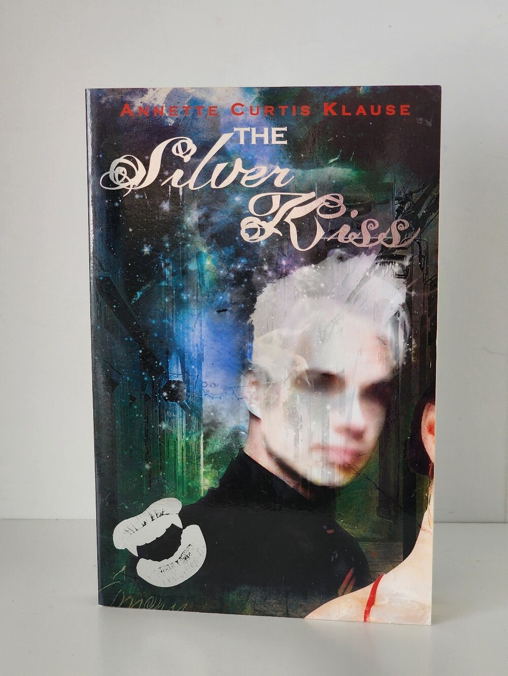 🖤3/$20 The Silver Kiss by Annette Curtis Klause YA Paperback Book